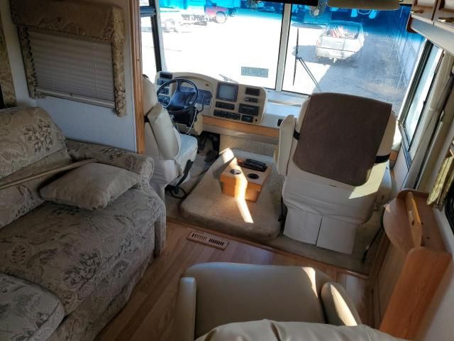 2002 Winnebago 2002 Workhorse Custom Chassis Motorhome Chassis W2