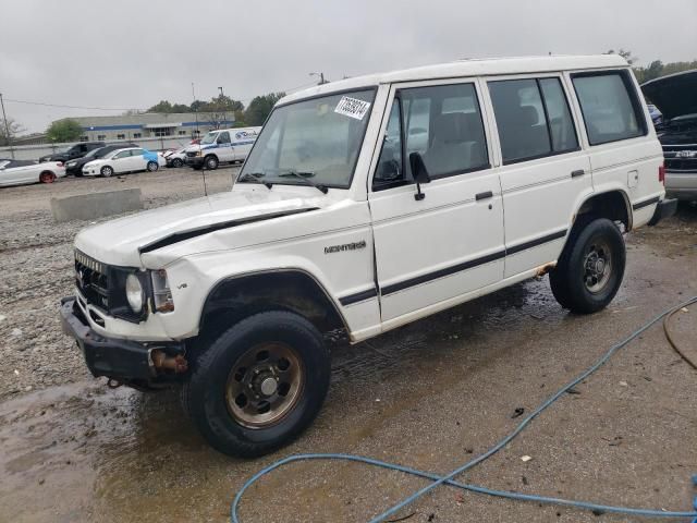 1990 Mitsubishi Montero