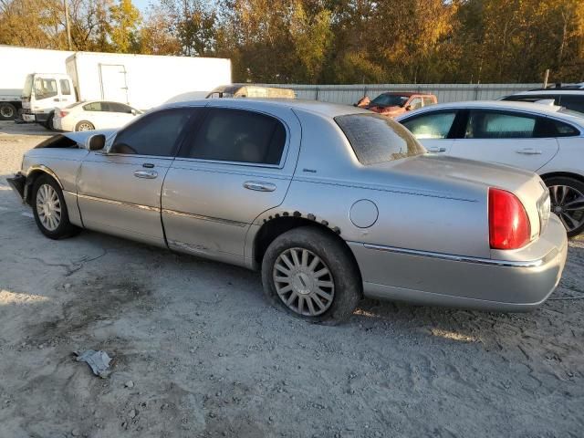 2004 Lincoln Town Car Ultimate