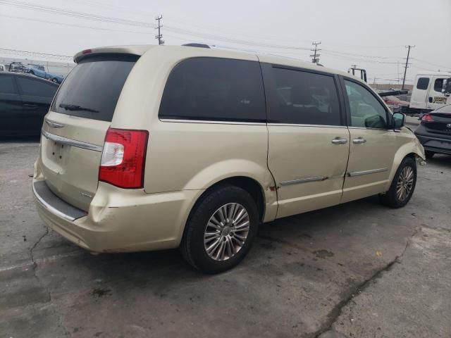 2011 Chrysler Town & Country Limited