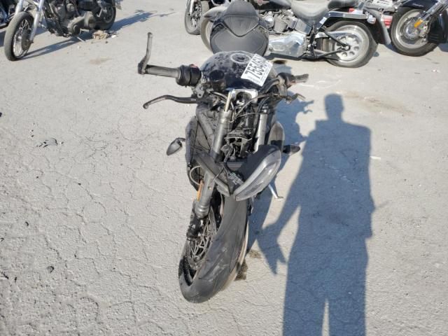 2023 Triumph Street Triple RS