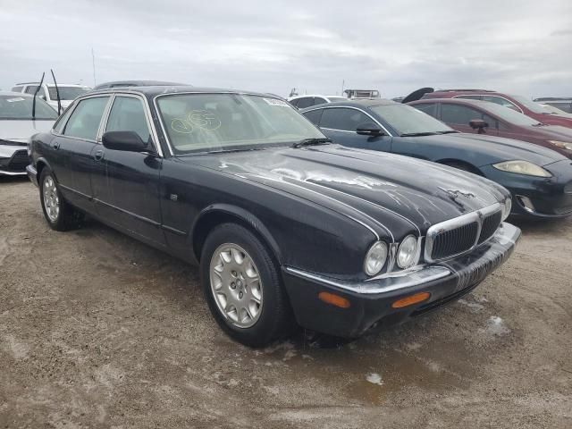 2001 Jaguar XJ8