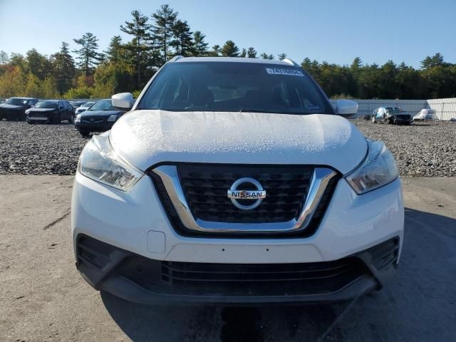 2019 Nissan Kicks S