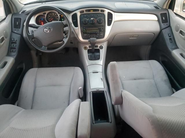 2004 Toyota Highlander Base