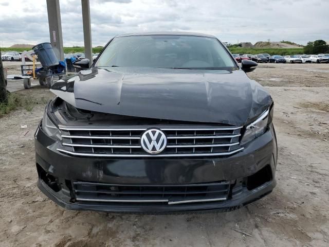 2018 Volkswagen Passat S