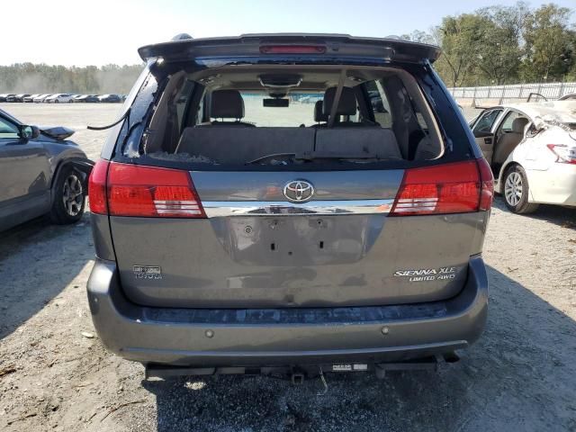 2005 Toyota Sienna XLE