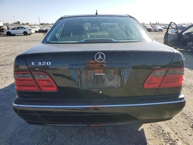 2000 Mercedes-Benz E 320