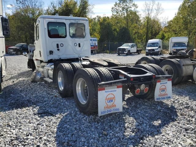2023 Freightliner Cascadia 126