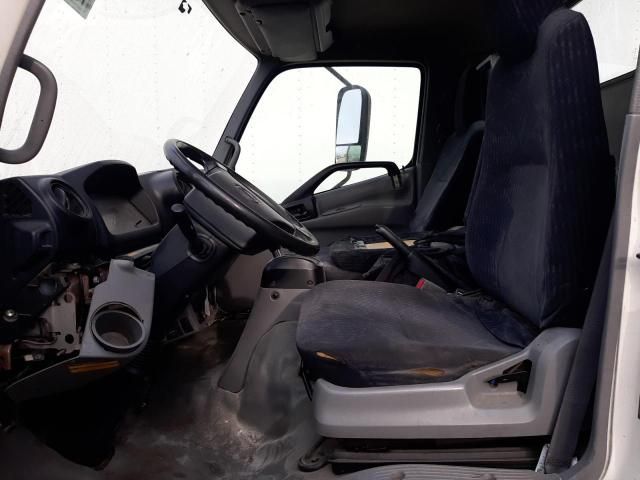 2015 Hino 195