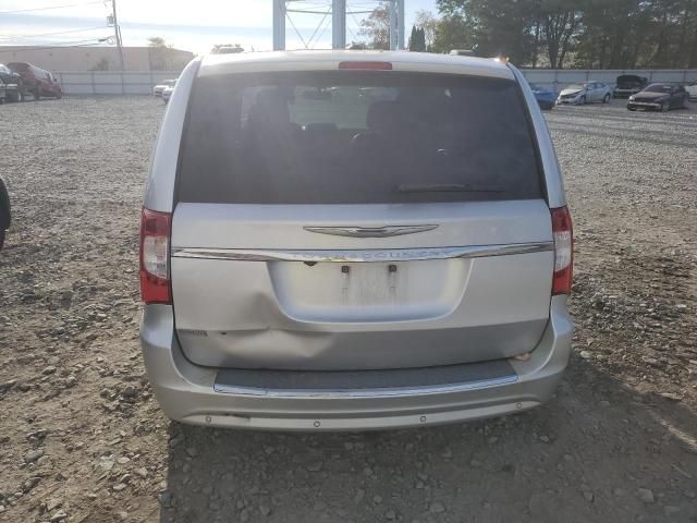 2012 Chrysler Town & Country Touring L