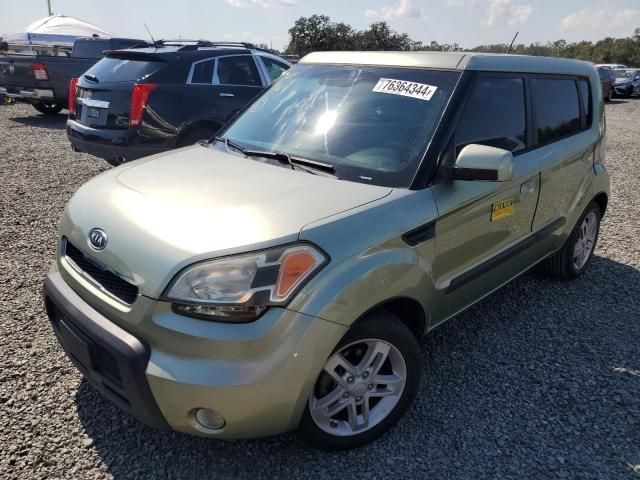 2010 KIA Soul +