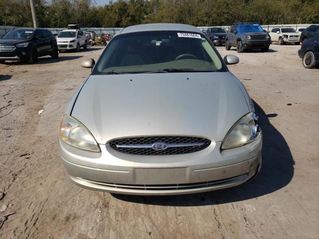 2003 Ford Taurus SE