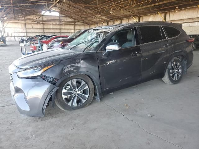 2021 Toyota Highlander Hybrid XLE