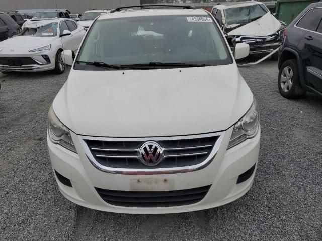 2009 Volkswagen Routan SE