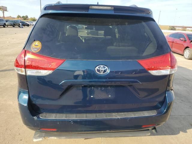 2011 Toyota Sienna XLE