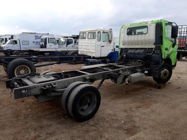 2015 Hino 195