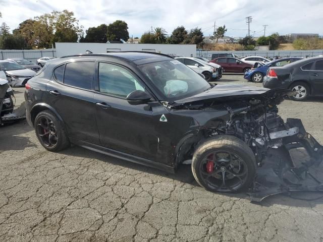 2022 Alfa Romeo Stelvio Quadrifoglio