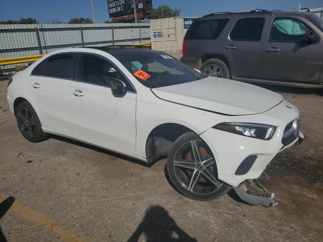 2019 Mercedes-Benz A 220