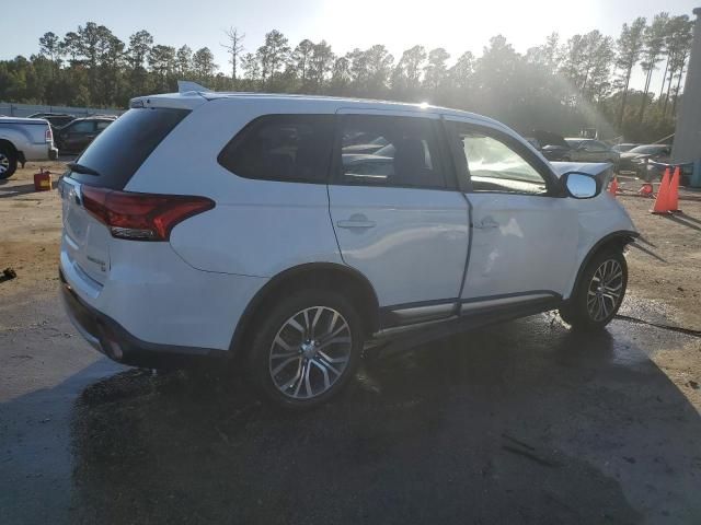 2017 Mitsubishi Outlander SE