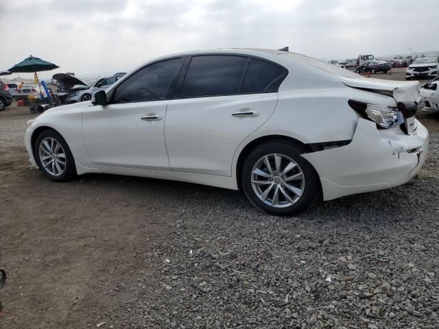 2017 Infiniti Q50 Premium