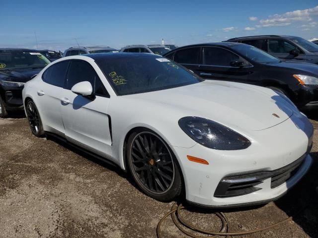 2018 Porsche Panamera 4S