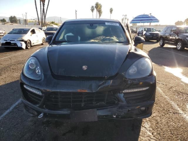 2014 Porsche Cayenne GTS