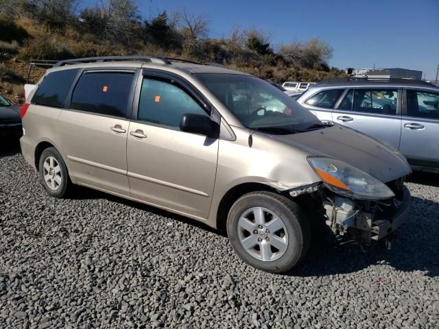 2010 Toyota Sienna CE