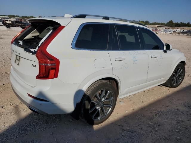 2019 Volvo XC90 T6 Momentum