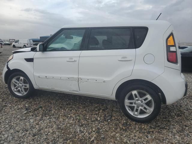 2011 KIA Soul +