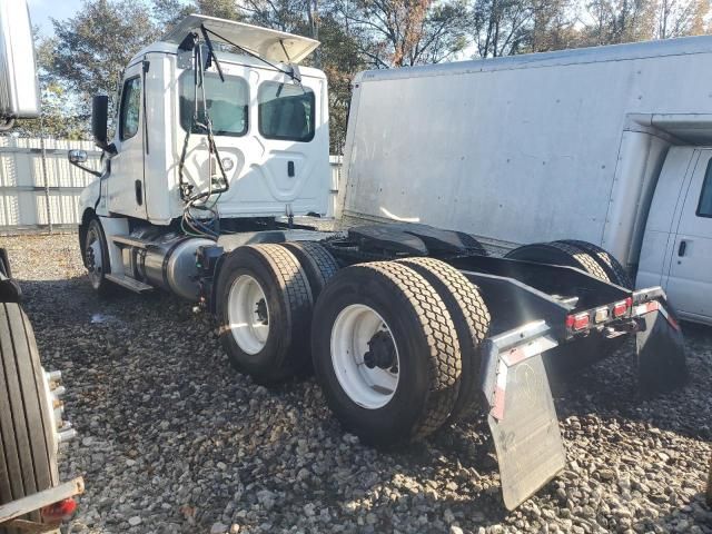 2025 Freightliner Cascadia 126