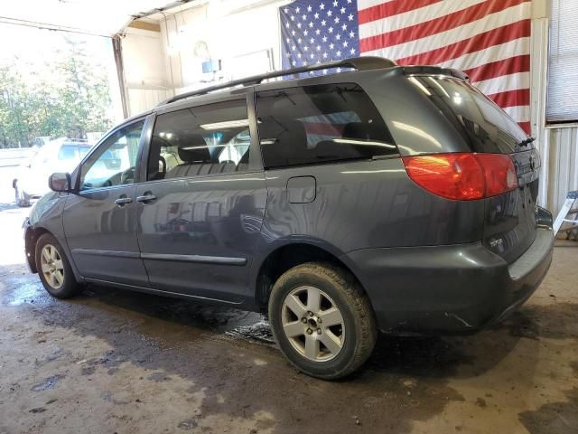 2009 Toyota Sienna CE