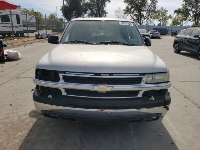 2004 Chevrolet Suburban C1500