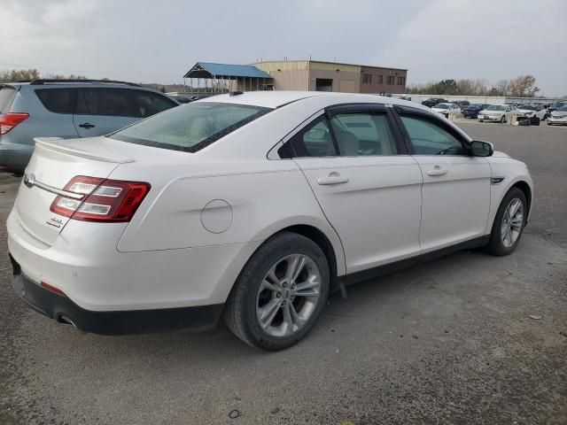 2017 Ford Taurus SEL