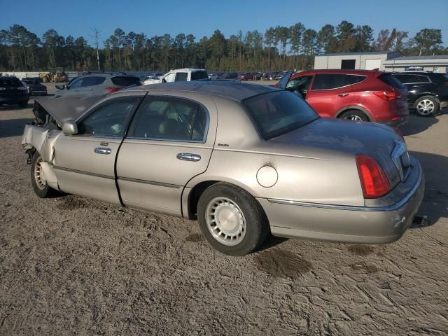 2000 Lincoln Town Car Executive