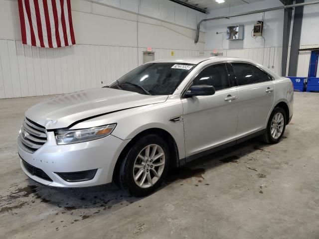 2013 Ford Taurus SE