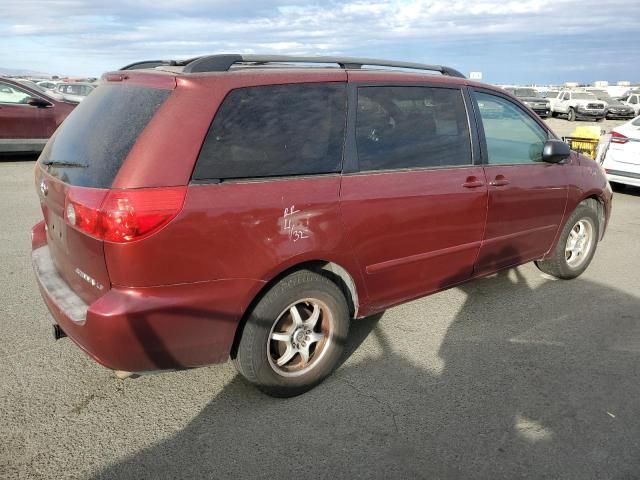 2007 Toyota Sienna CE