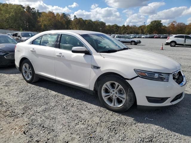 2017 Ford Taurus SEL