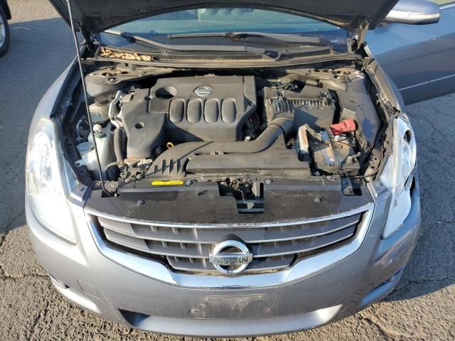 2010 Nissan Altima Base