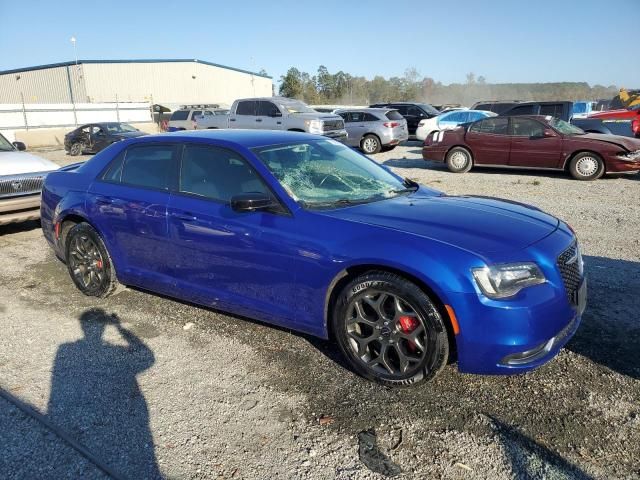 2018 Chrysler 300 Touring