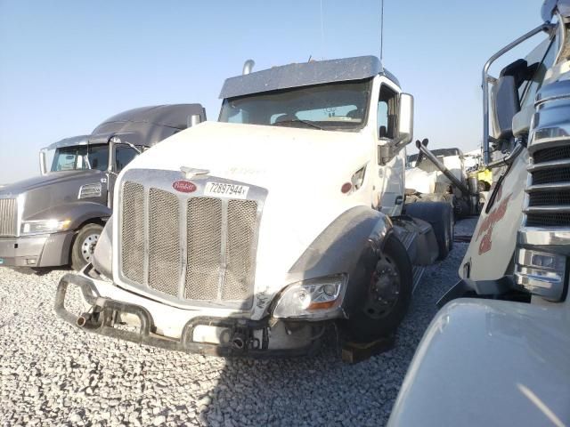 2014 Peterbilt 579