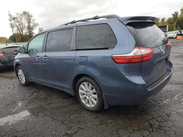 2017 Toyota Sienna XLE