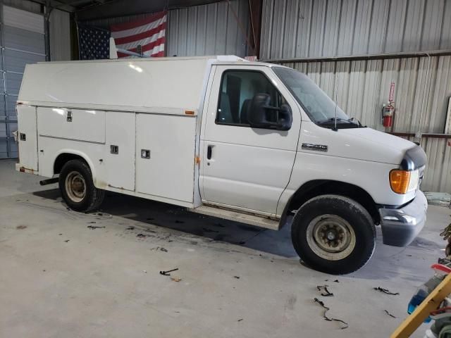 2006 Ford Econoline E350 Super Duty Cutaway Van