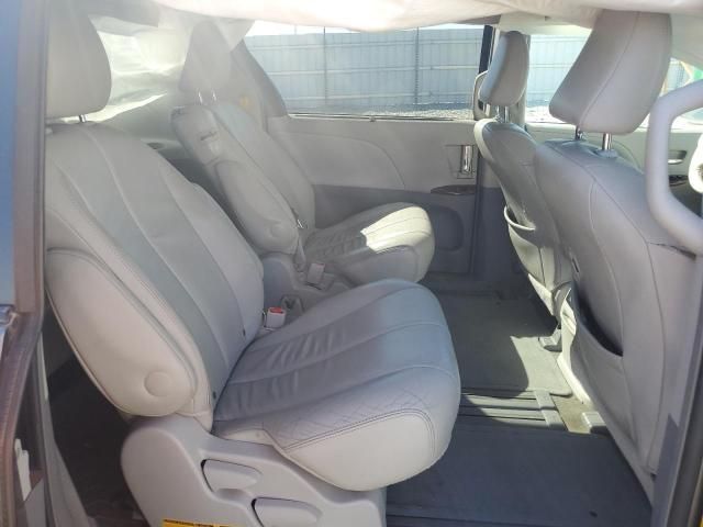 2014 Toyota Sienna XLE