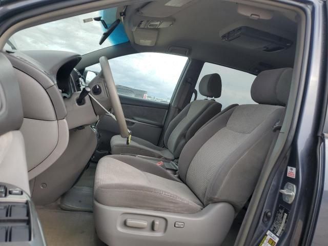 2008 Toyota Sienna CE