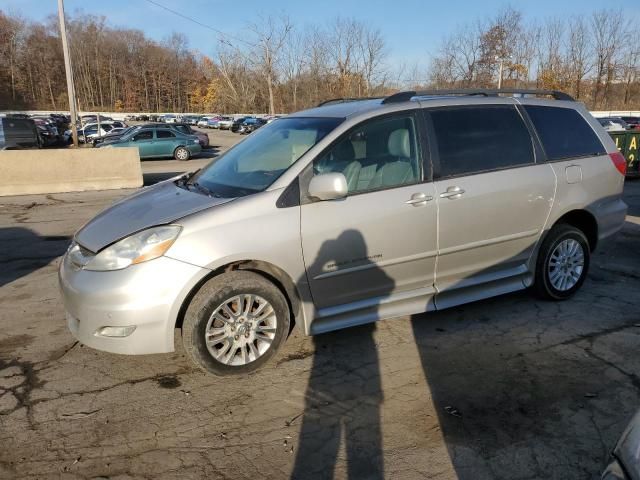 2009 Toyota Sienna XLE