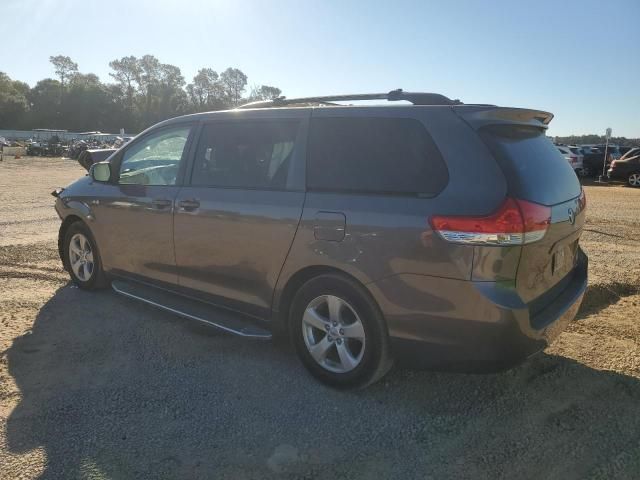 2014 Toyota Sienna LE