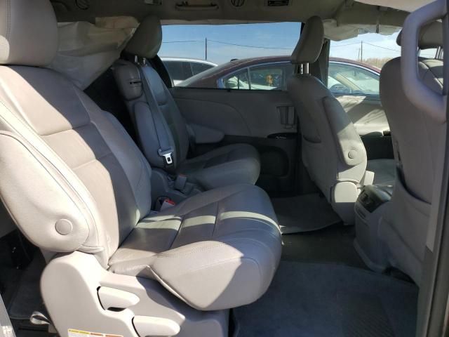 2019 Toyota Sienna XLE