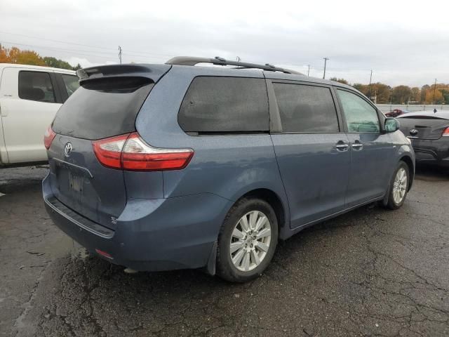 2017 Toyota Sienna XLE