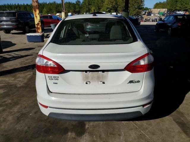 2015 Ford Fiesta SE