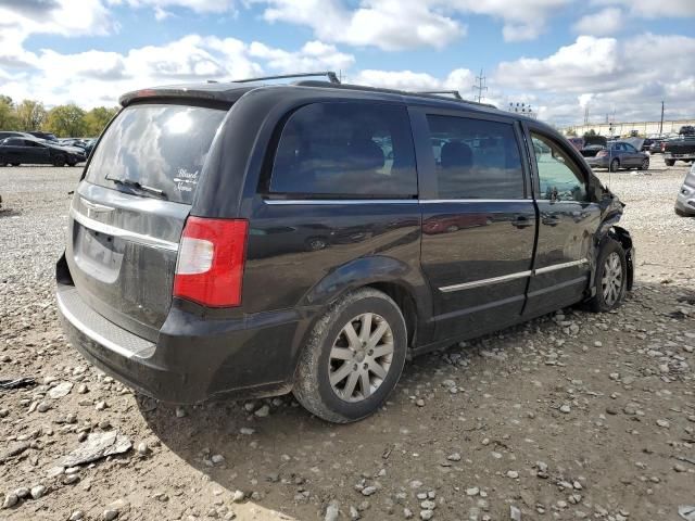 2013 Chrysler Town & Country Touring